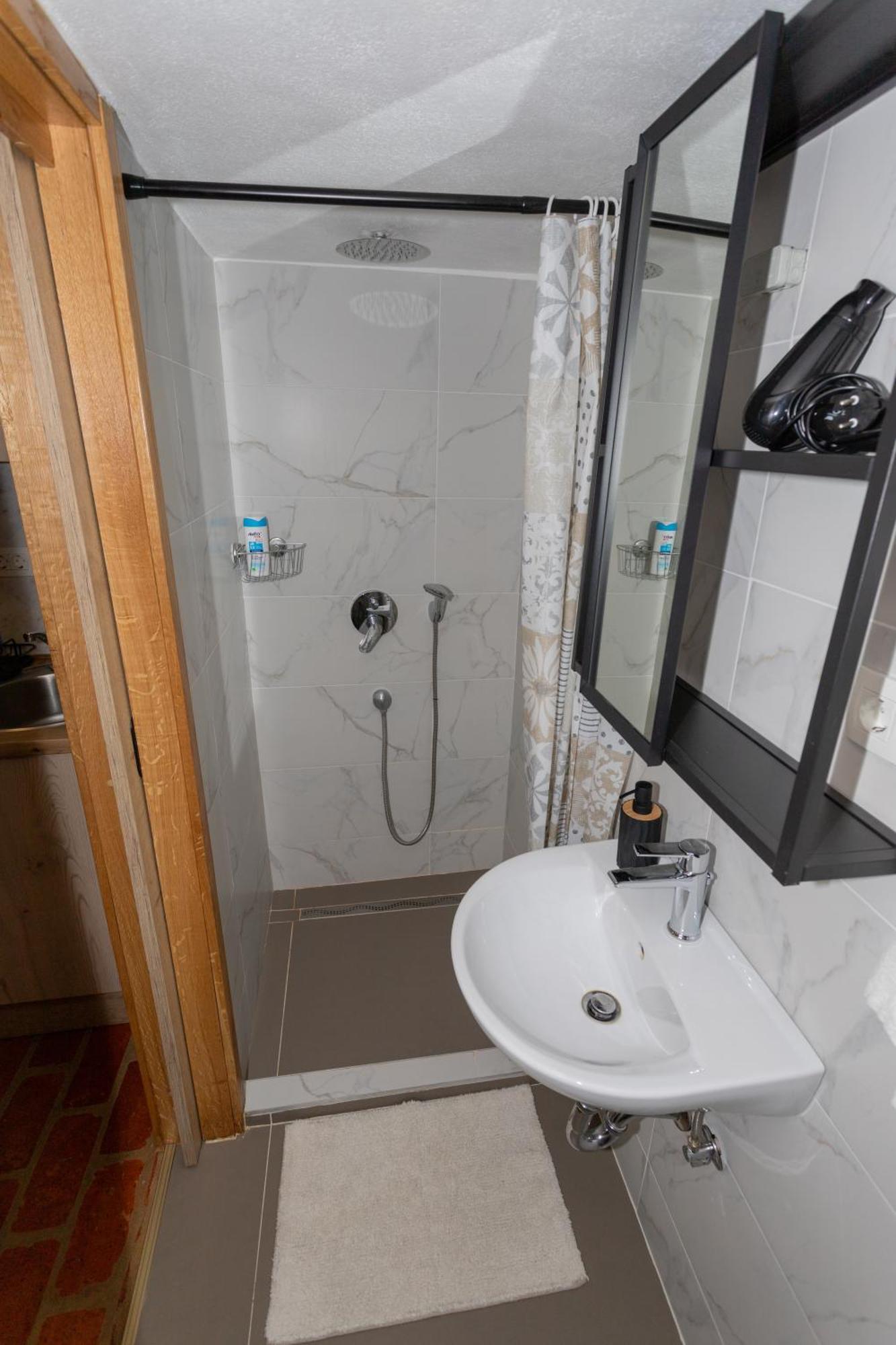 Zenroom Apartments Ljubljana Dış mekan fotoğraf